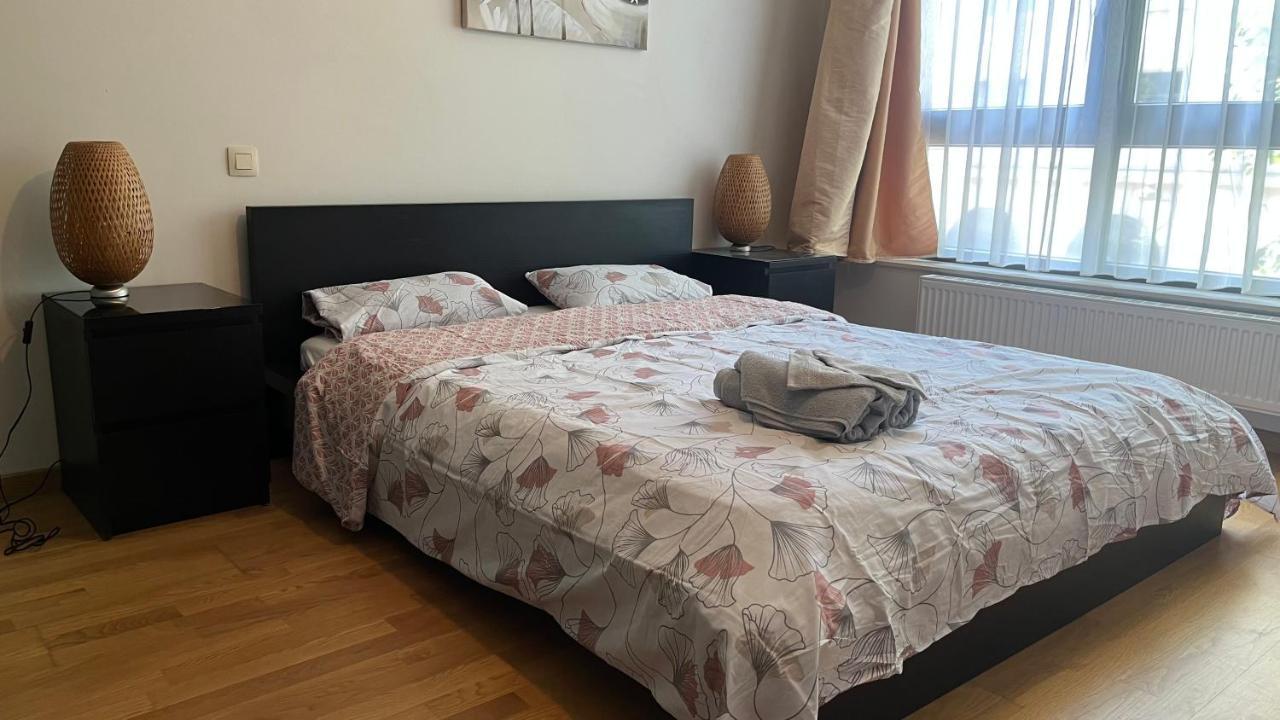 Duplex Tres Agreable Et Tres Calme Lejlighed Bruxelles Eksteriør billede